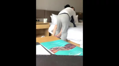 一个月没见面的异地恋女友 见面了如狼似虎饥渴难耐