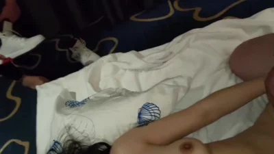 出探花设备 顶级炸裂闷骚反差婊人妻 被绿帽老公带出去让单男群p调教